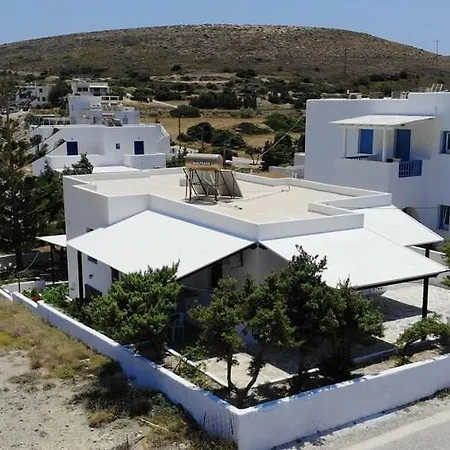 Πανσιόν Thea Πάχαινα